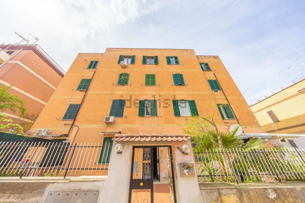 appartamento in vendita a Roma in zona Prenestino-Centocelle
