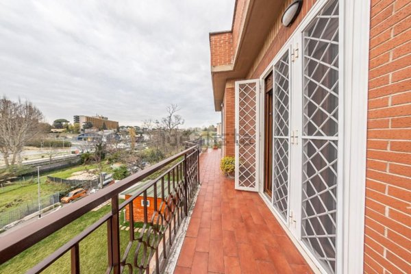 appartamento in vendita a Roma in zona Aurelio