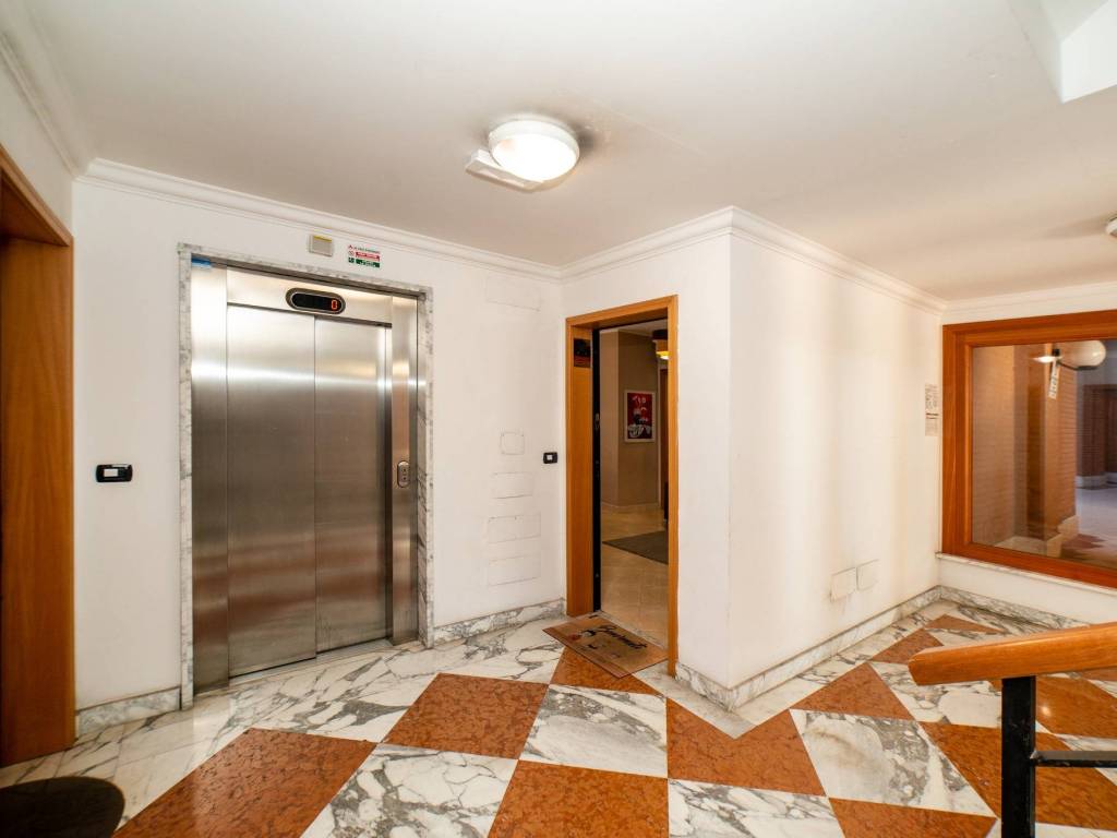 appartamento in vendita a Roma in zona Torrino