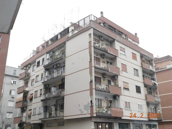 appartamento in vendita a Roma in zona Prenestino-Centocelle