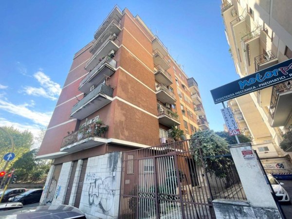 appartamento in vendita a Roma in zona Prenestino-Labicano
