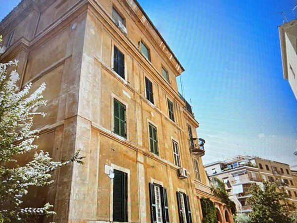 appartamento in vendita a Roma in zona Nomentano
