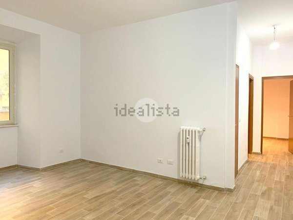 appartamento in vendita a Roma in zona Appio Latino