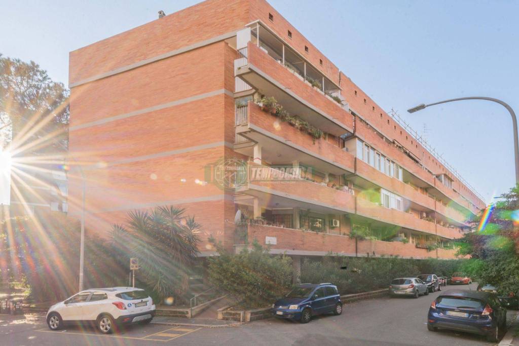 appartamento in vendita a Roma in zona Tor di Valle