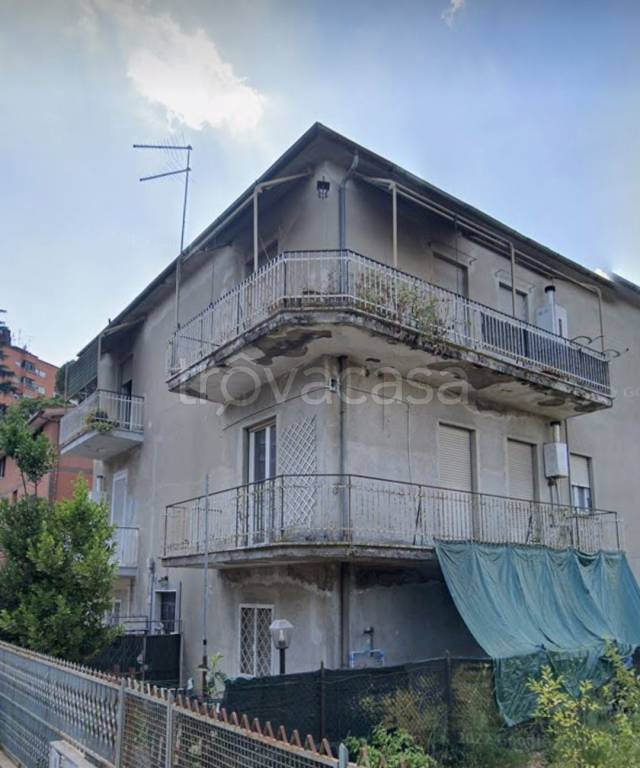 appartamento in vendita a Roma in zona Labaro