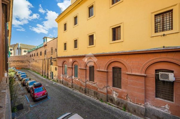 appartamento in vendita a Roma in zona Trastevere