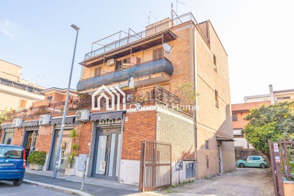 appartamento in vendita a Roma in zona Ponte Mammolo