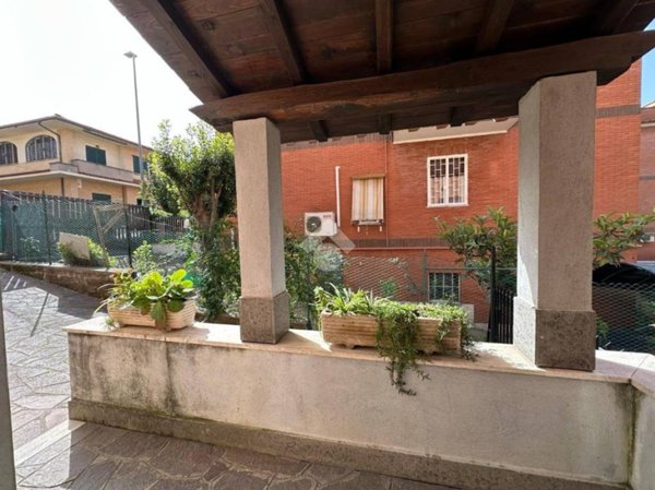 appartamento in vendita a Roma in zona Casalotti