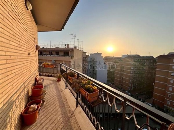 appartamento in vendita a Roma in zona Tuscolano