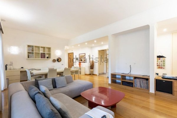 casa indipendente in vendita a Roma in zona Lunghezza