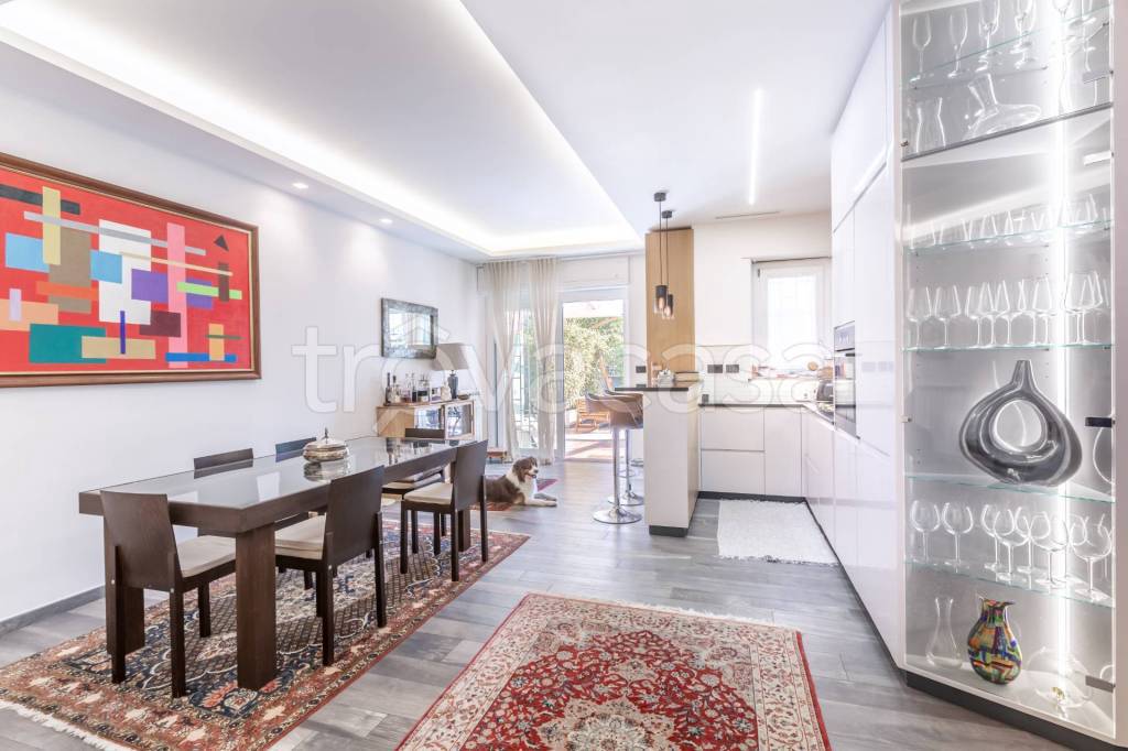 appartamento in vendita a Roma in zona Tor di Quinto
