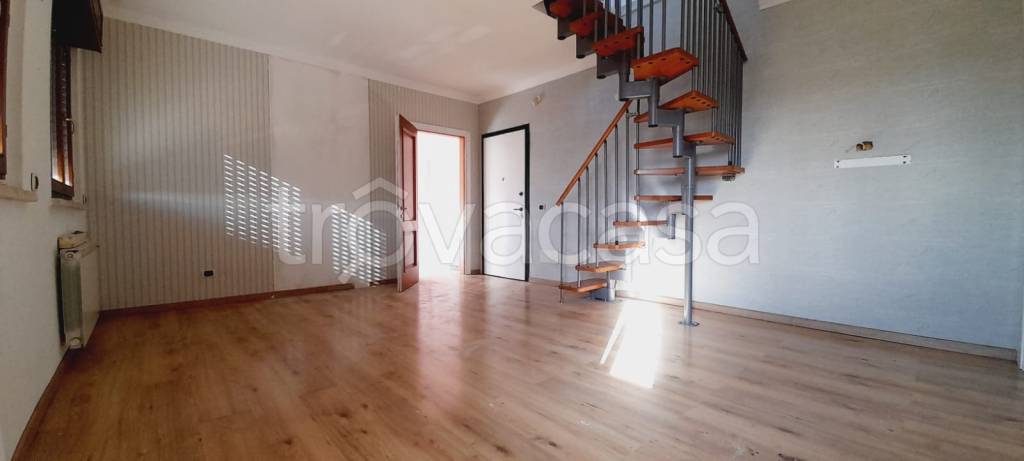 appartamento in vendita a Roma in zona Ostia