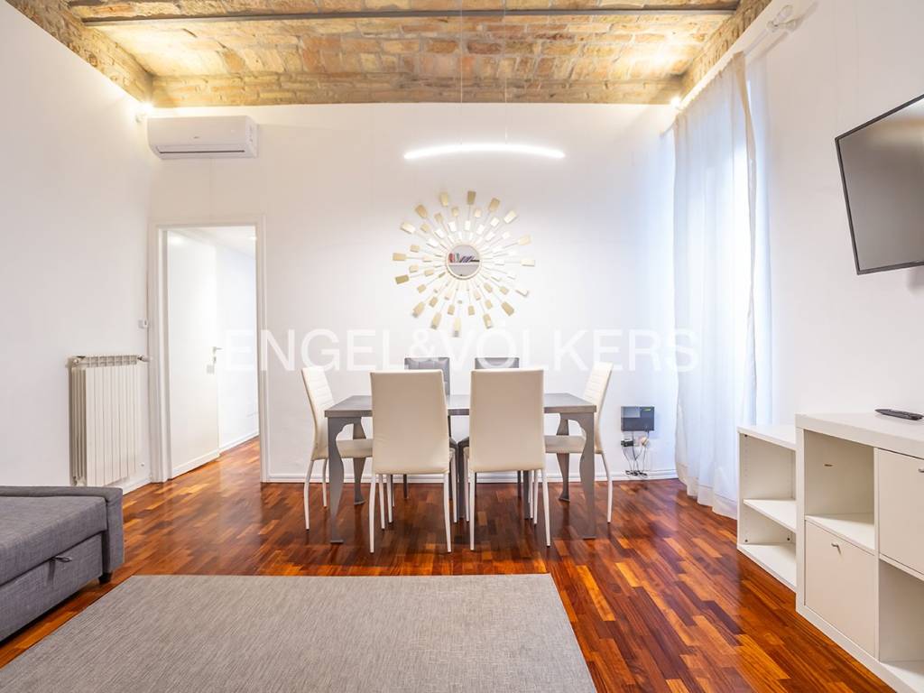 appartamento in vendita a Roma in zona Trevi-Colonna