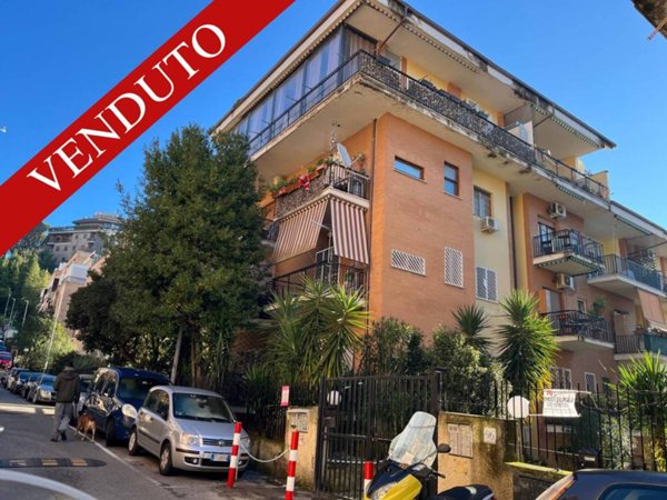 appartamento in vendita a Roma in zona Tor di Quinto