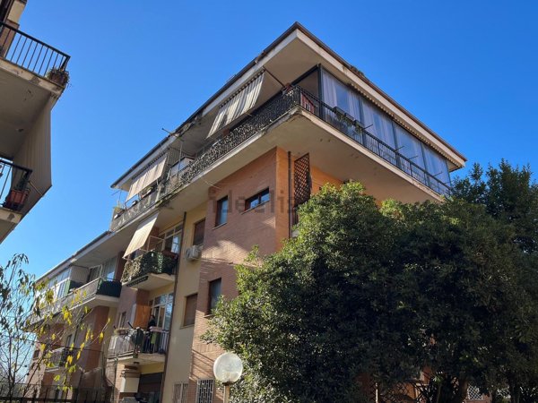 appartamento in vendita a Roma in zona Tor di Quinto