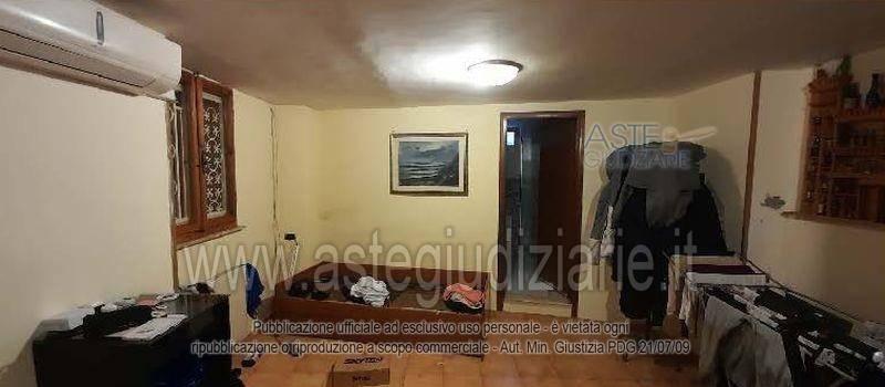 appartamento in vendita a Roma in zona Tuscolano