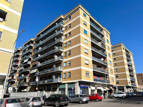 appartamento in vendita a Roma in zona Tuscolano
