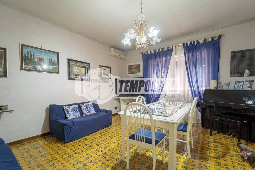 appartamento in vendita a Roma in zona Tuscolano