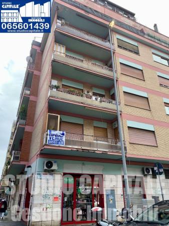 appartamento in vendita a Roma in zona Ostia