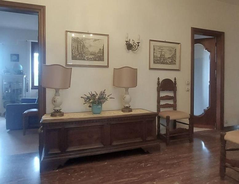 appartamento in vendita a Roma in zona Ardeatino