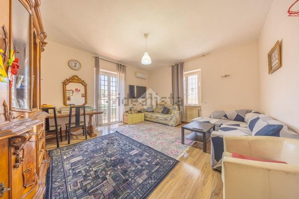 appartamento in vendita a Roma in zona Finocchio