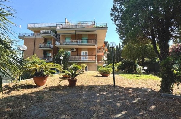 appartamento in vendita a Roma in zona Aurelio