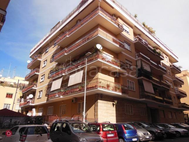appartamento in vendita a Roma in zona Della Vittoria