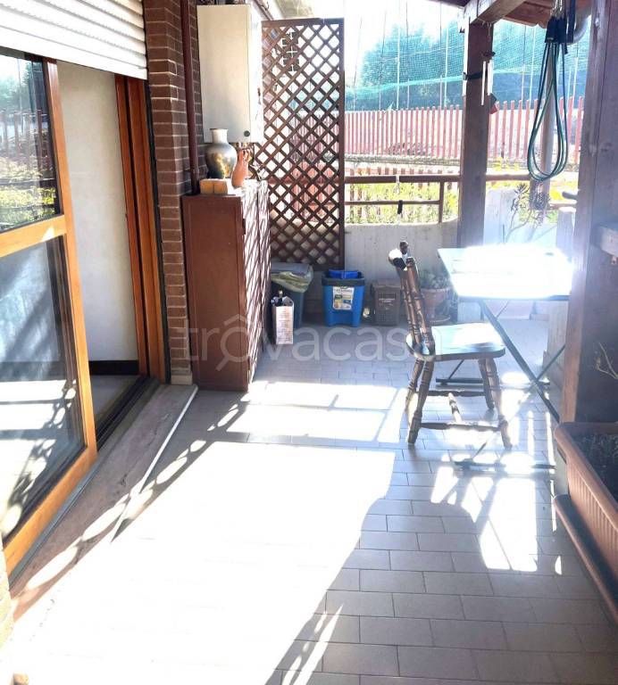 appartamento in vendita a Roma in zona Casal Morena