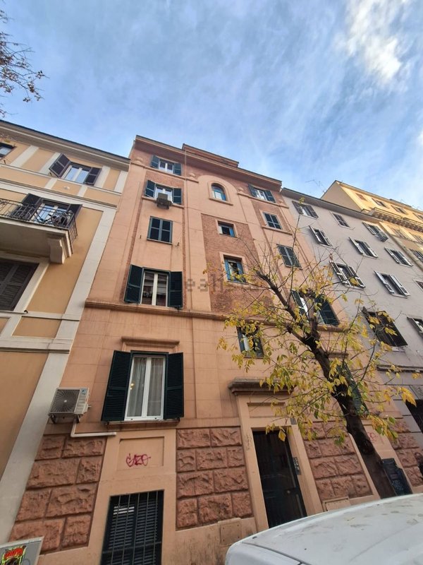 appartamento in vendita a Roma in zona Prenestino-Labicano