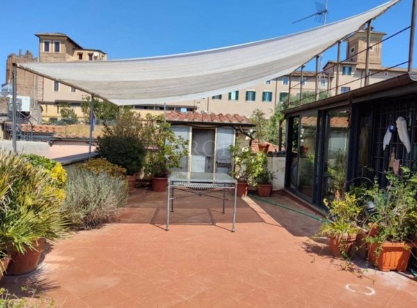 appartamento in vendita a Roma in zona Rione Monti/Campitelli