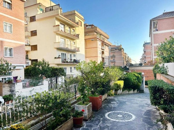 appartamento in vendita a Roma in zona Monte Sacro/Talenti