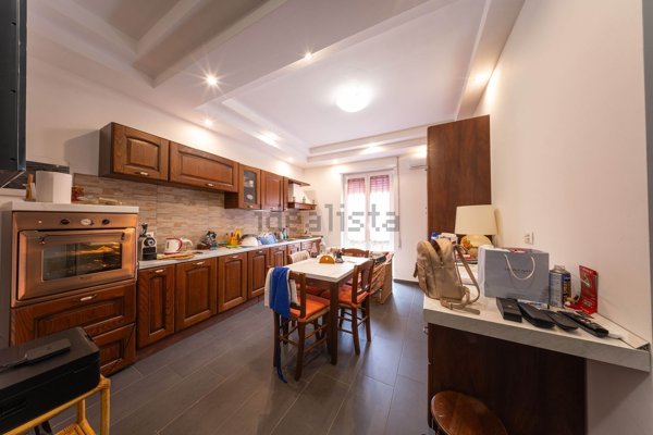 appartamento in vendita a Roma in zona Torre Angela