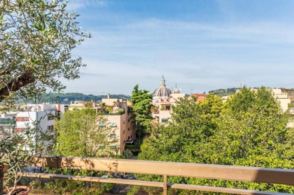 appartamento in vendita a Roma in zona Tor di Quinto