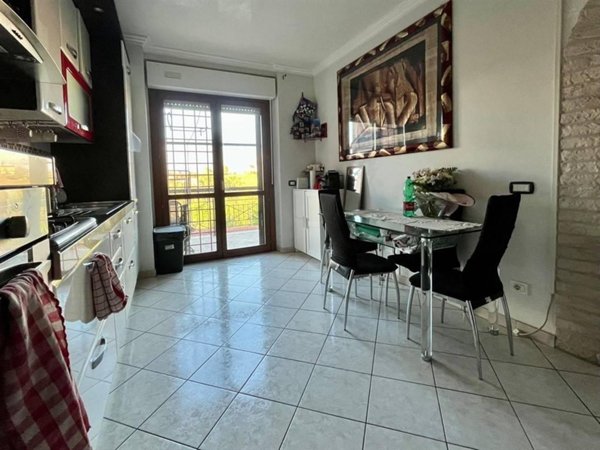 appartamento in vendita a Roma in zona Lunghezza
