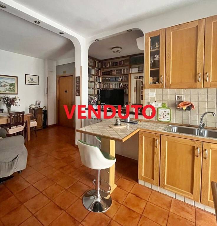 appartamento in vendita a Roma in zona Prenestino-Labicano
