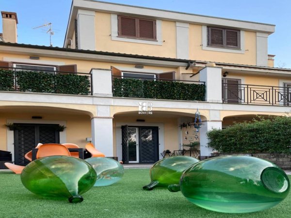 casa indipendente in vendita a Roma in zona Settecamini