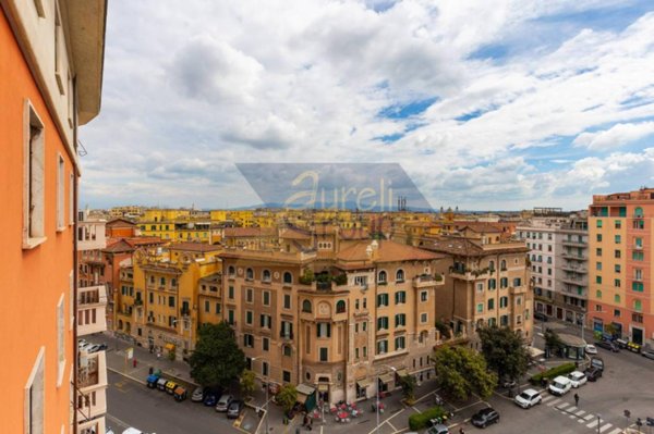 appartamento in vendita a Roma in zona Appio Latino