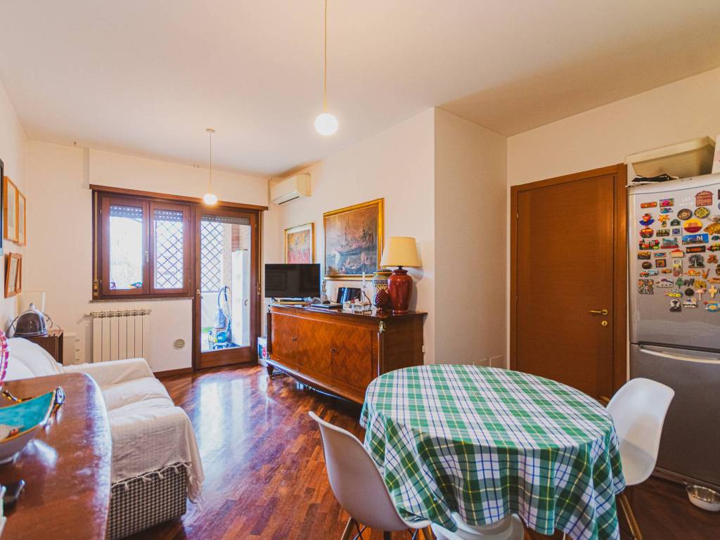 appartamento in vendita a Roma in zona Portuense