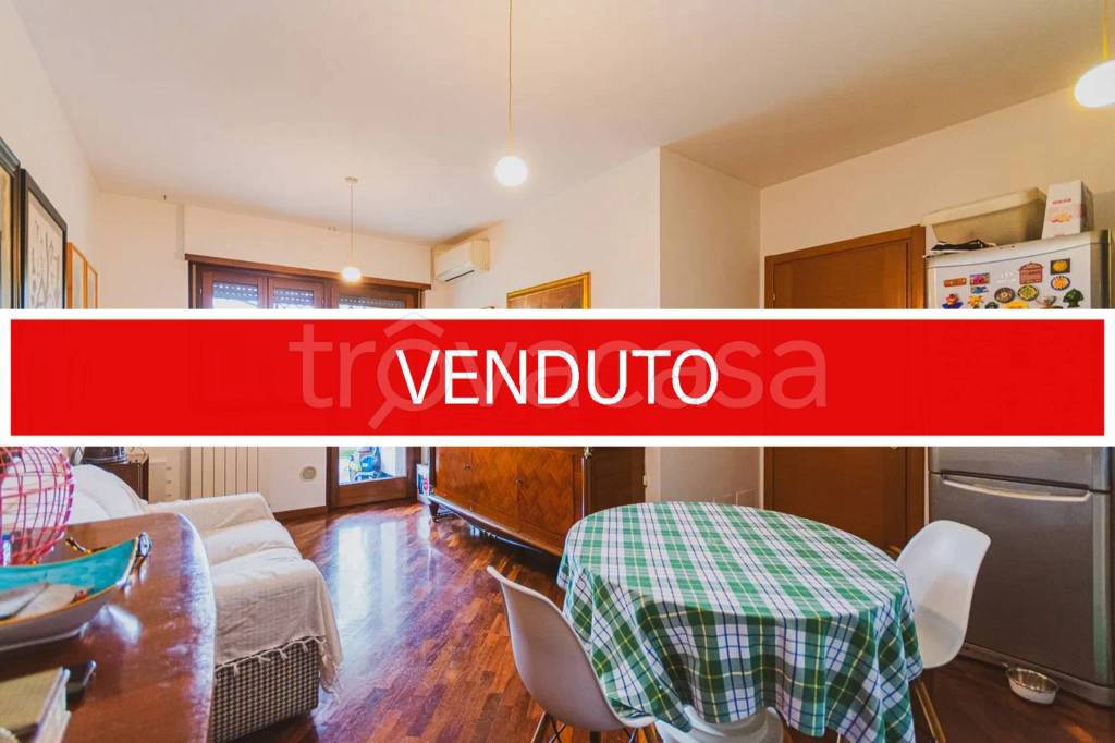 appartamento in vendita a Roma in zona Portuense