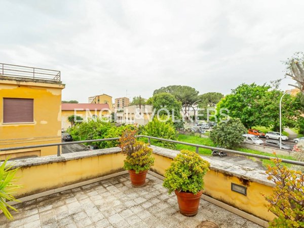 appartamento in vendita a Roma in zona Ostiense
