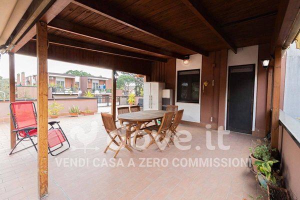 appartamento in vendita a Roma in zona Torre Gaia