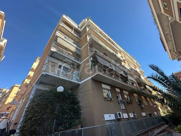 appartamento in vendita a Roma in zona Gianicolense