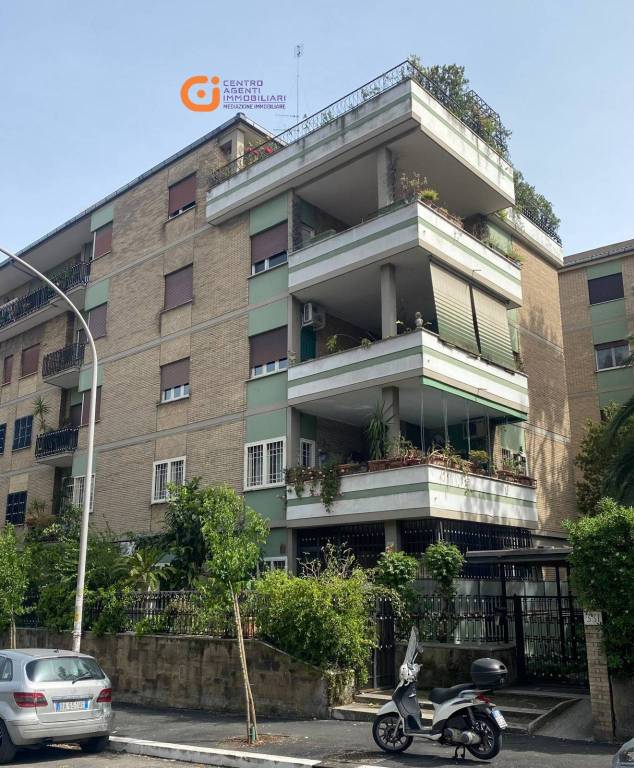 appartamento in vendita a Roma in zona Portuense