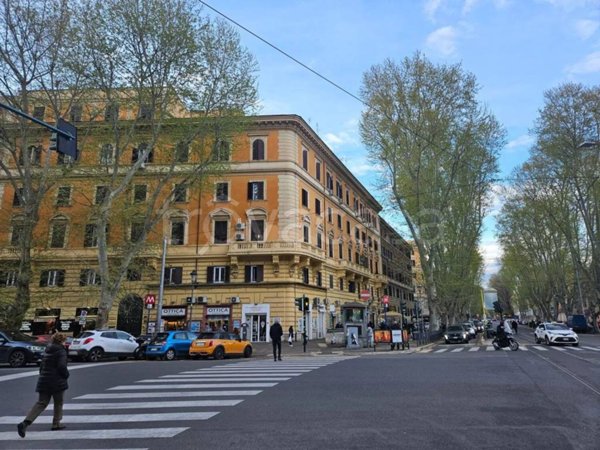 appartamento in vendita a Roma in zona Rione Prati