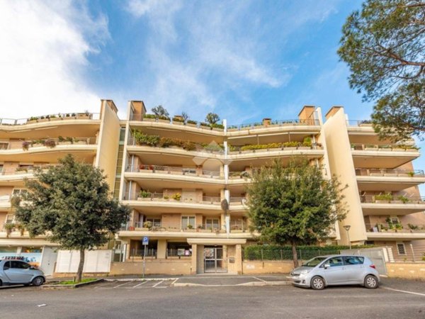appartamento in vendita a Roma in zona Mezzocammino