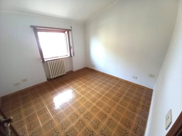 appartamento in vendita a Roma in zona Tor Bella Monaca