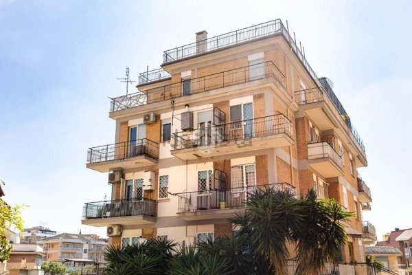 appartamento in vendita a Roma in zona Primavalle