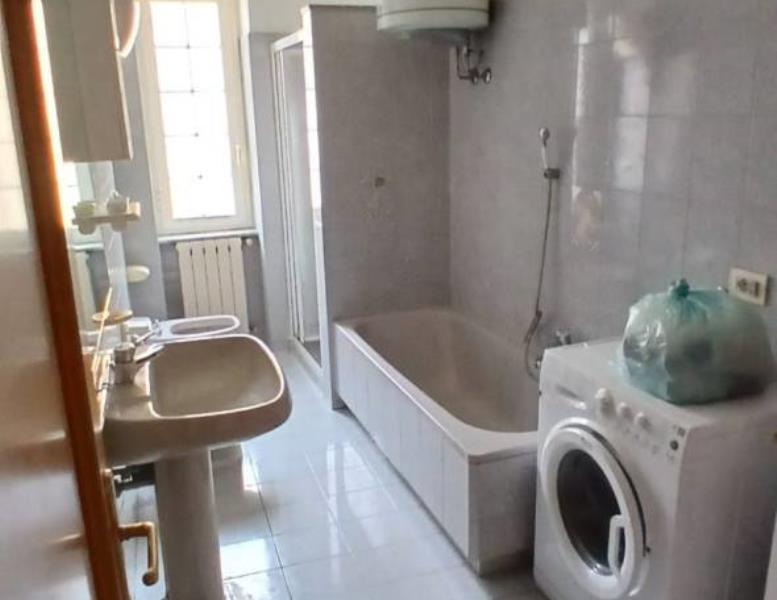 appartamento in vendita a Roma in zona Torre Angela