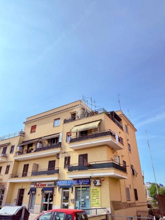 appartamento in vendita a Roma in zona Ponte Mammolo