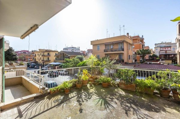 appartamento in vendita a Roma in zona Primavalle